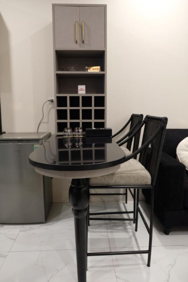 Aisha Hotels And Apartments Hanoi Bagian luar foto
